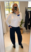 Load image into Gallery viewer, Sweetpea Longsleeve tee in White and Bright Blue