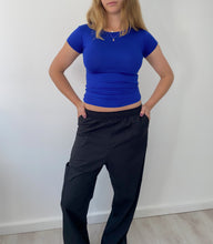 Load image into Gallery viewer, Cargo pants in Black - ON SALE