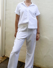 Load image into Gallery viewer, Cargo pants in White Linen Blend
